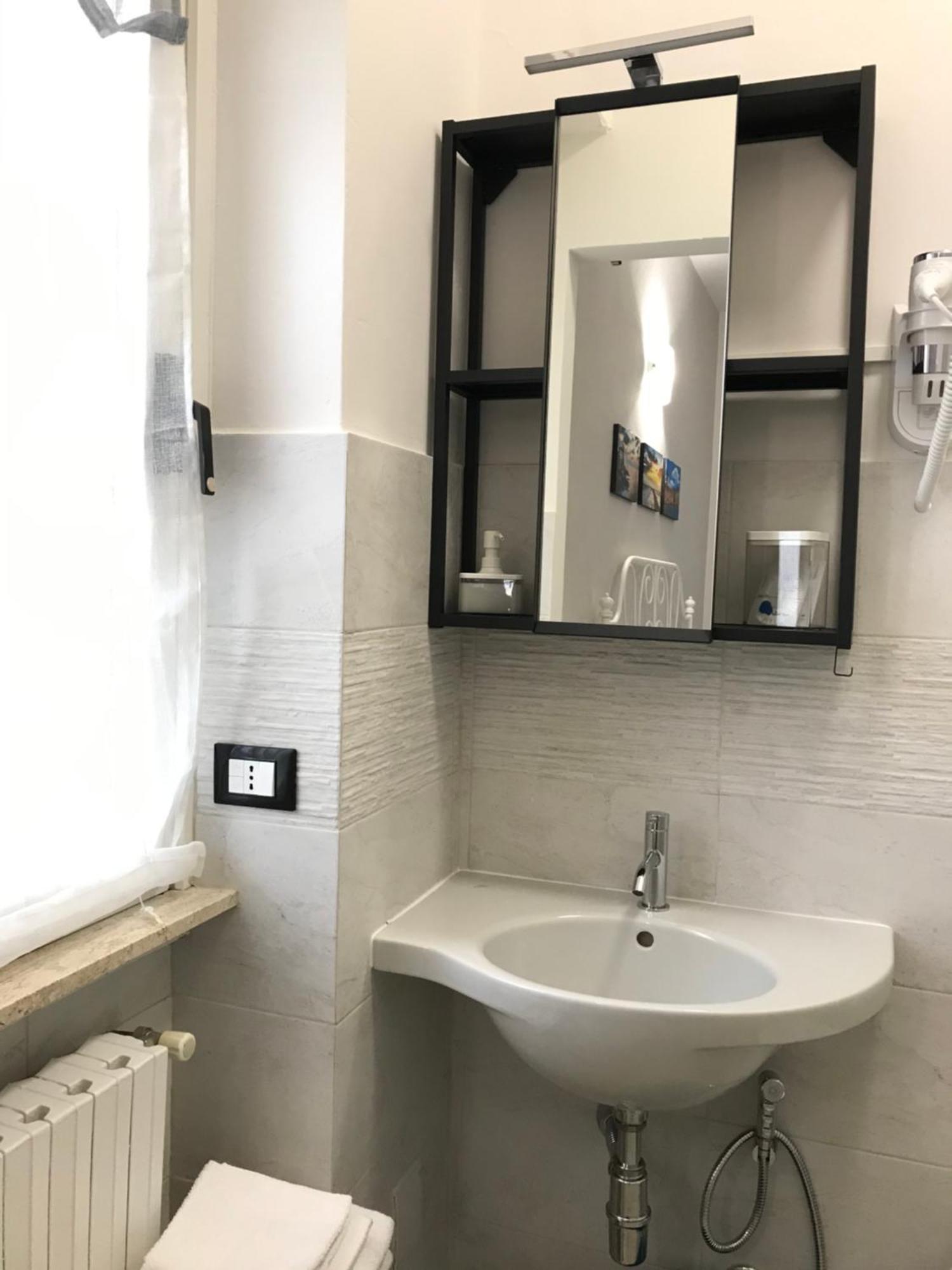 Hotel Attico Livorno Bed & Relax Pokój zdjęcie